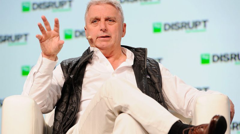 Image of ex Unity CEO sat at conference to support Unity game engine article