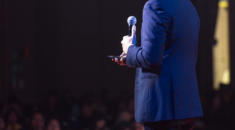How to Find the Best Speaker for a Corporate Event